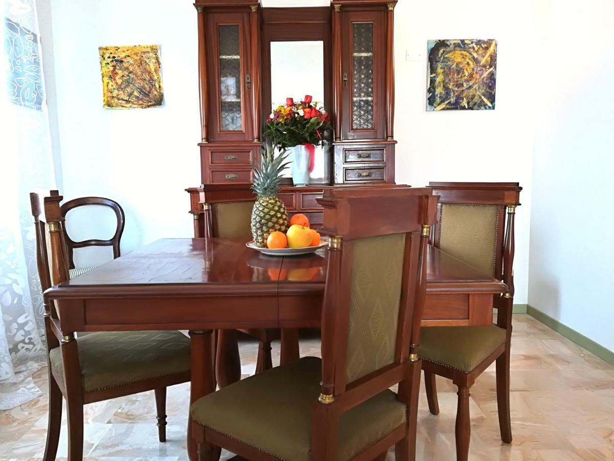 Casa Di Barbara Hotel Кастельони деле Стивиере Екстериор снимка