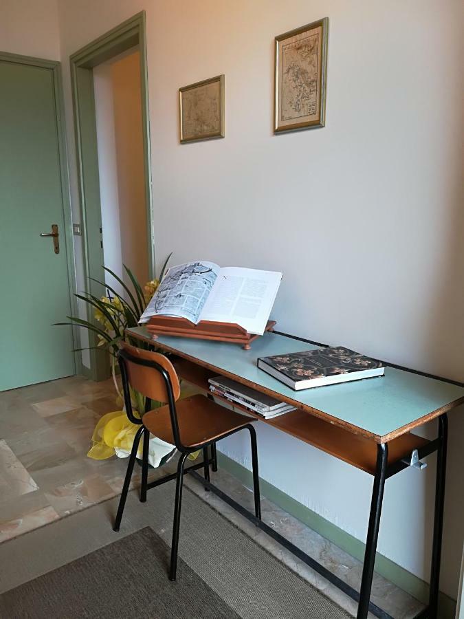 Casa Di Barbara Hotel Кастельони деле Стивиере Екстериор снимка