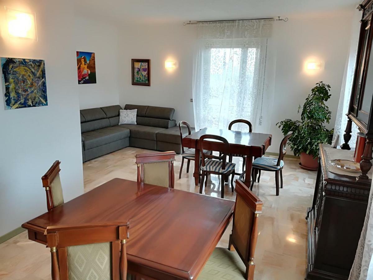 Casa Di Barbara Hotel Кастельони деле Стивиере Екстериор снимка