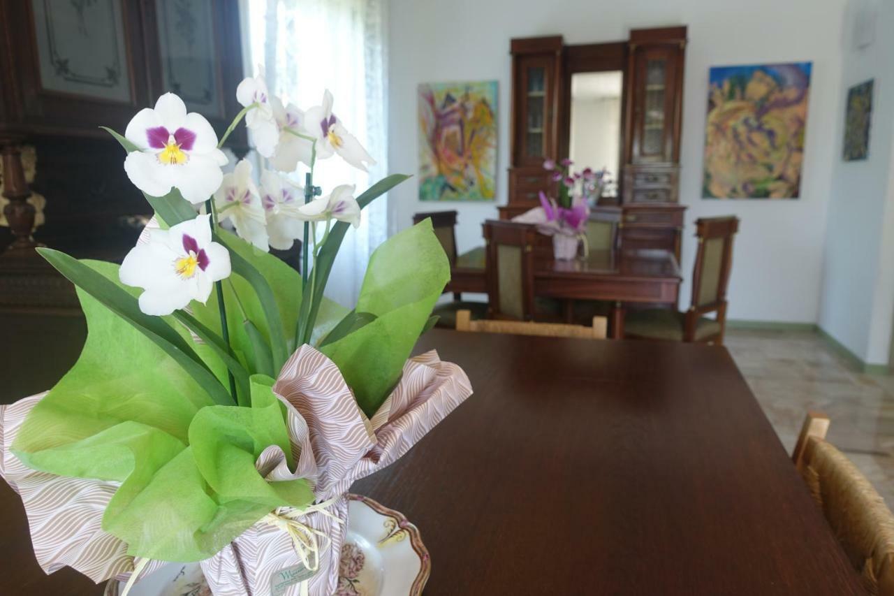 Casa Di Barbara Hotel Кастельони деле Стивиере Екстериор снимка