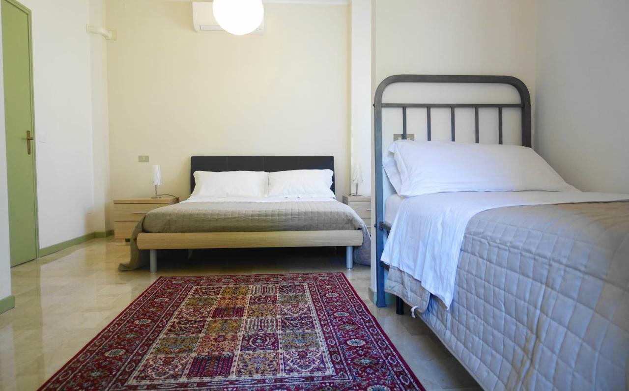 Casa Di Barbara Hotel Кастельони деле Стивиере Екстериор снимка