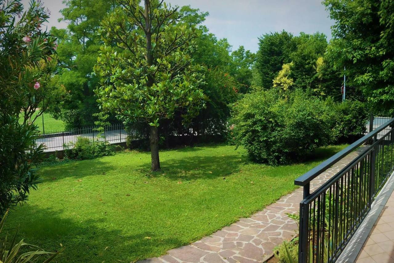 Casa Di Barbara Hotel Кастельони деле Стивиере Екстериор снимка